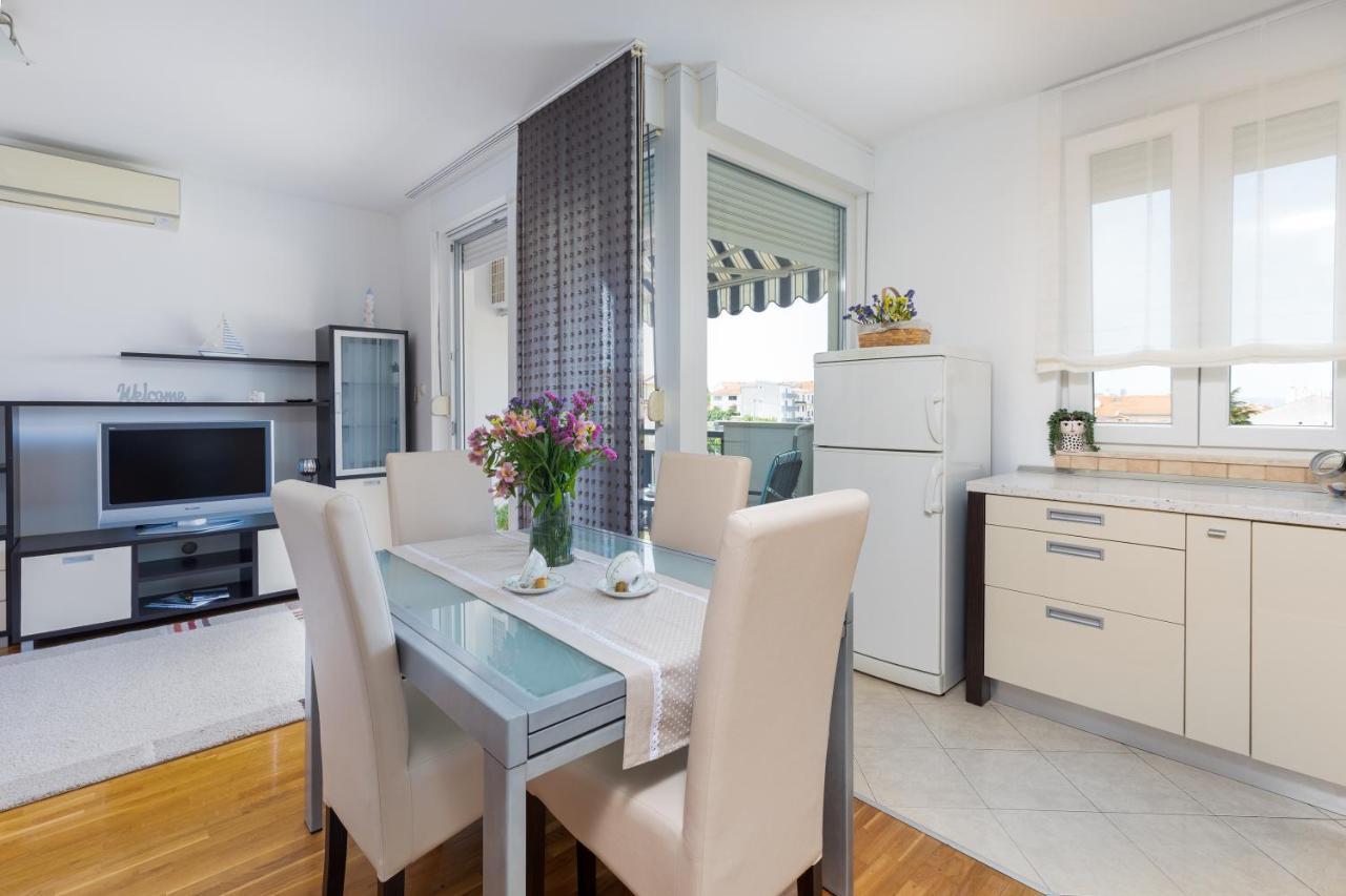Karlita Apartment Solin Luaran gambar